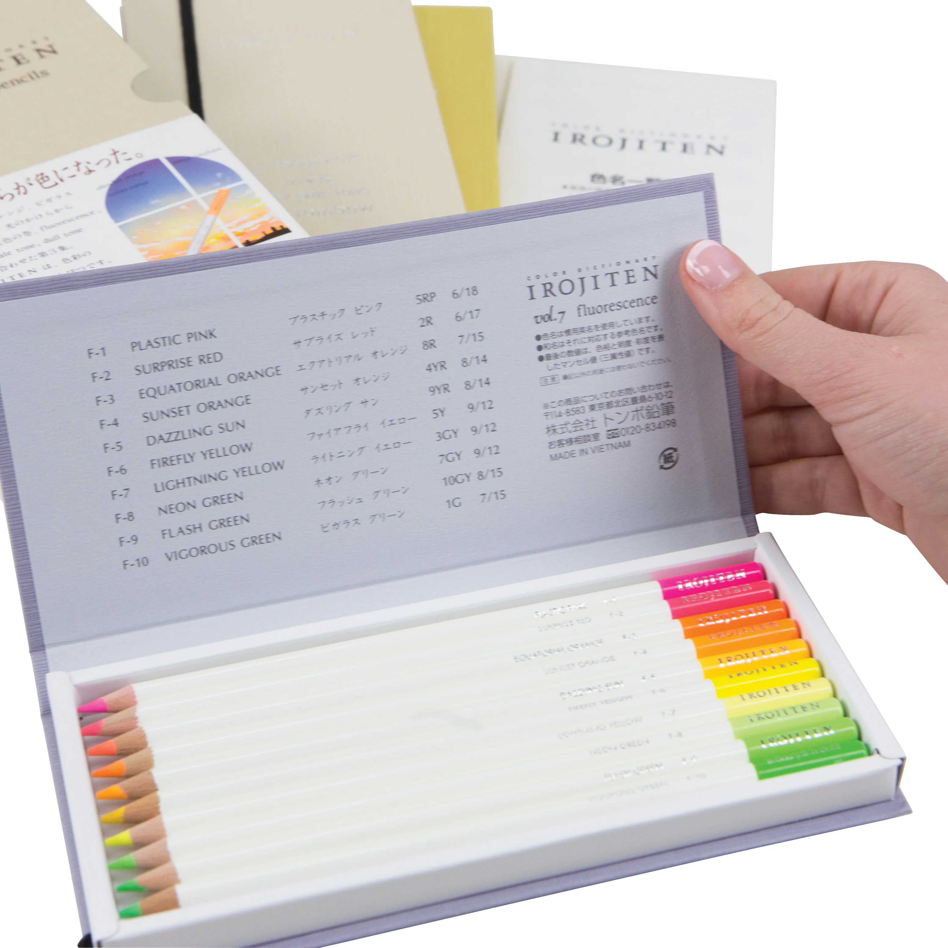 Irojiten Colored Pencils Dictionary, Seascape - Image 5